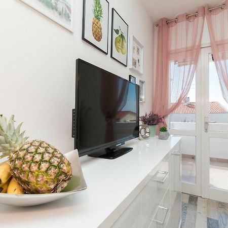 Apartman Roko Petrcane Luaran gambar