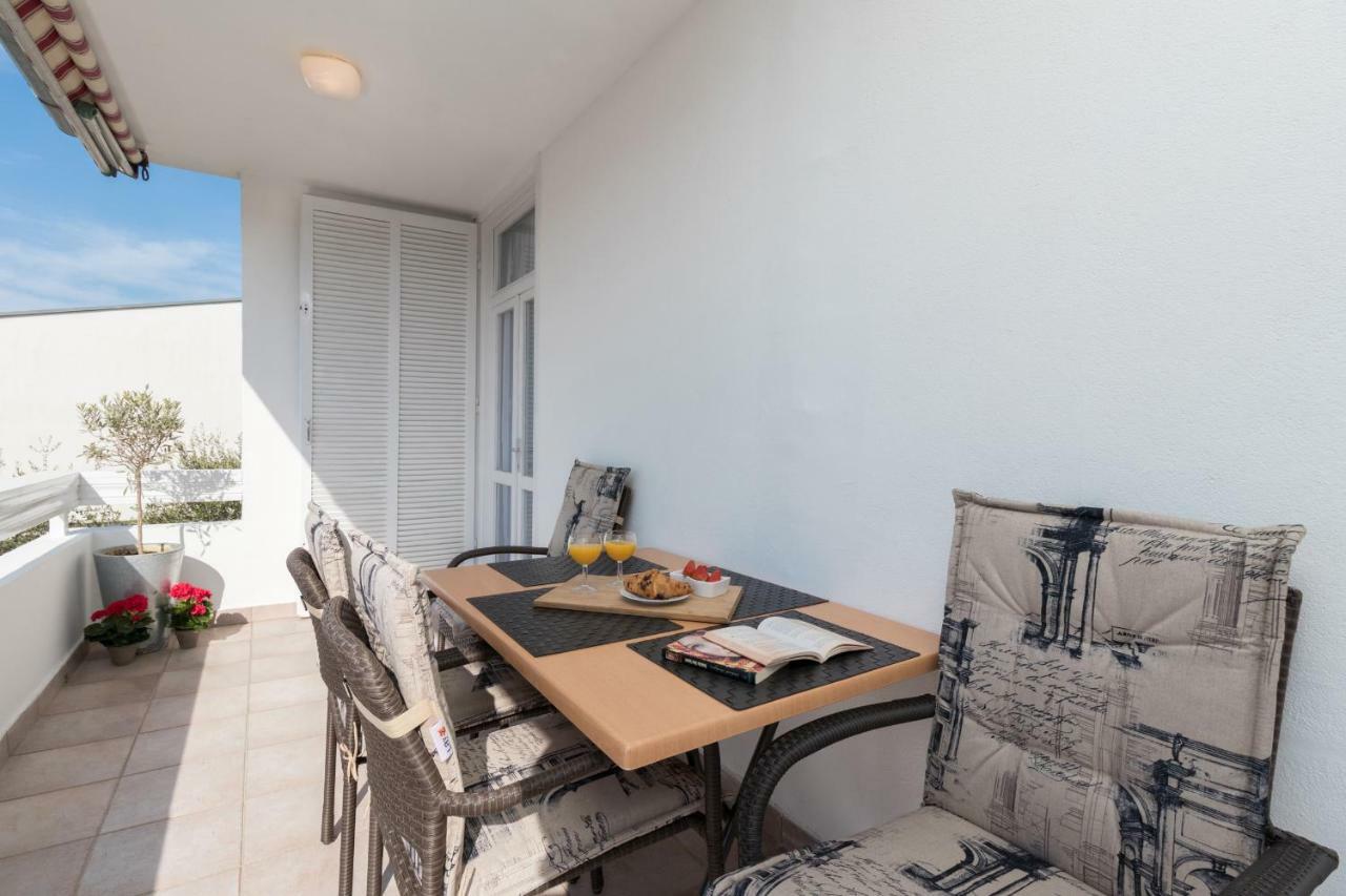 Apartman Roko Petrcane Luaran gambar
